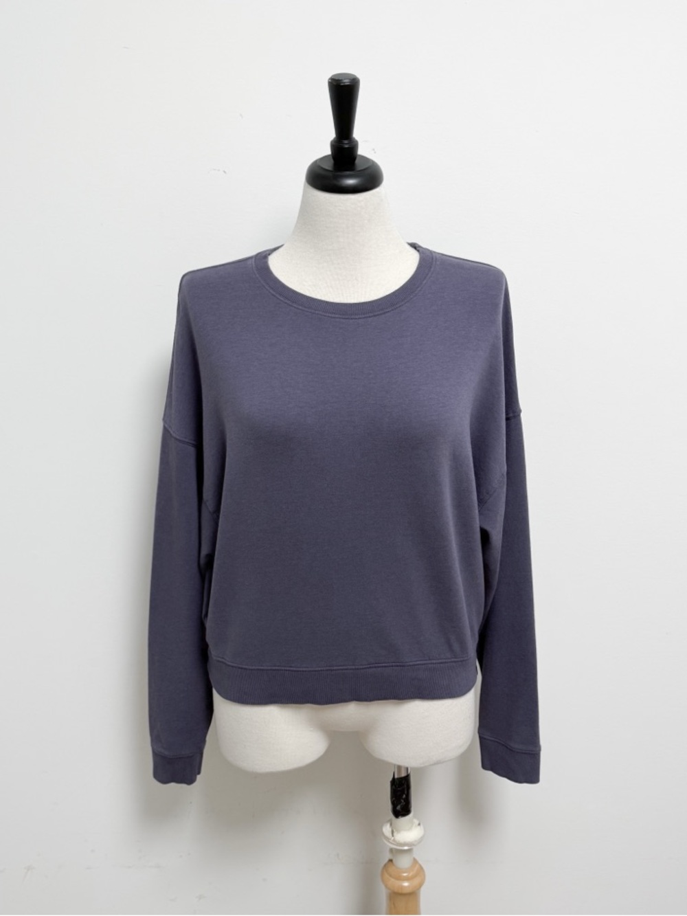 Tasc Performance Heather Purple Blue Dolman Sleeve Studio Crop Sweatshirt Medium
